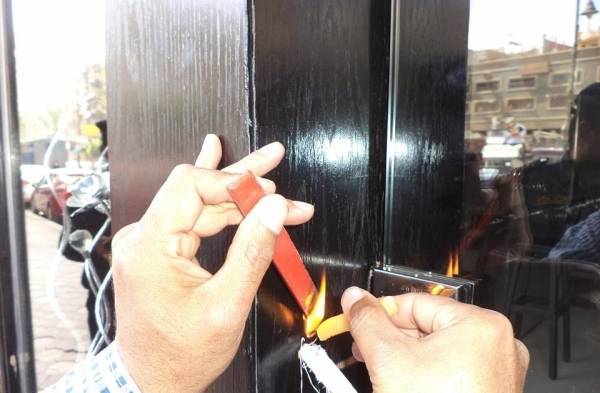 اغلاق عيادة طبيب سمنة بالشمع الأحمر..تفاصيل