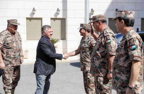 القوات المسلحة تتشرّف بزيارة جلالته  صور