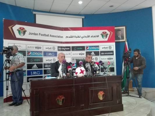 أبو عابد: أفكر في النهائيات الاسيوية وتصفيات كأس العالم