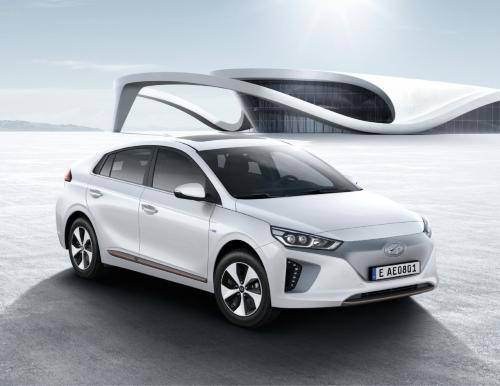 هيونداي الأردن تعلن عن وصول سيارة ايونك الكهربائية بالكامل