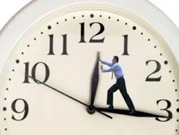 إلى المواطنين..أخروا عقارب الساعة (60) دقيقة