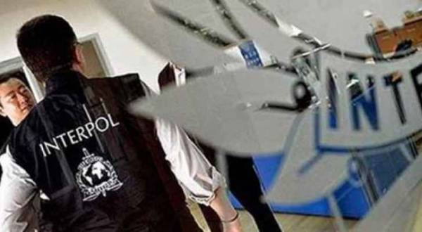 الانتربول تبدأ العمل بنظام الباركود في المناطق الحرة