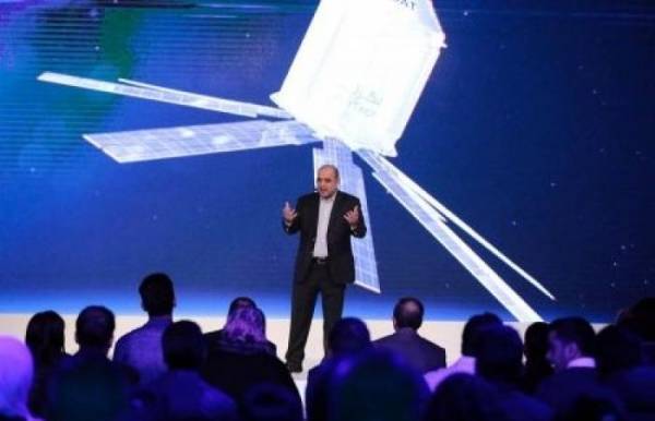 الهناندة يحاور الشباب في ملتقى فكرتك الشبابي