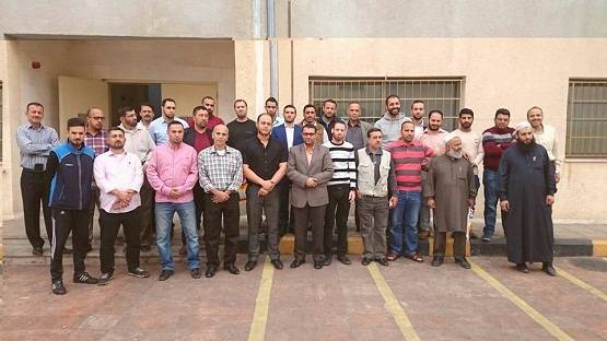 بعد ضرب زميلهم..معلمون ينتفضون في الزرقاء