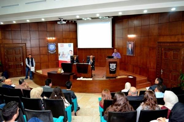 الدائرة الطبية وكلية الصيدلة في جامعة عمان الأهلية تنظمان ورشة عمل حول الانفلونزا وخطورتها