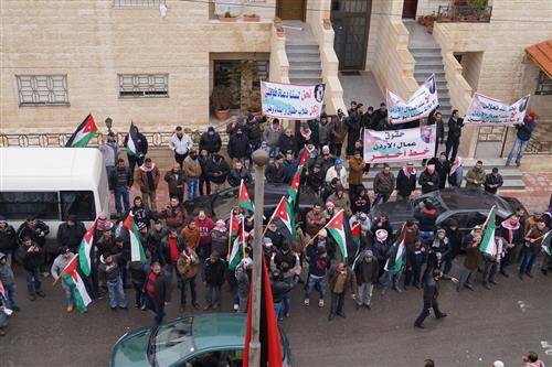 مصنع الحديد يصهر 60 عامل.. وبسام المفلح ومحمد الطاهر يتهربان!