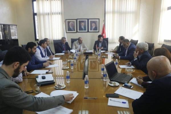 أندية المحترفين تتطلع على آخر مستجدات “الرابطة”