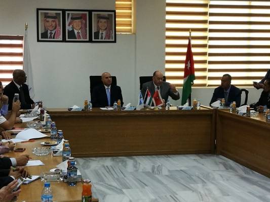 اتفاقية أكاديمية بين جامعة العقبة للتكنولوجيا وجامعة مؤتة  صور