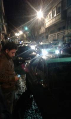 محافظ الزرقاء (يفزع) لسكان الغويرية ويعيد الكهرباء الى منازلهم