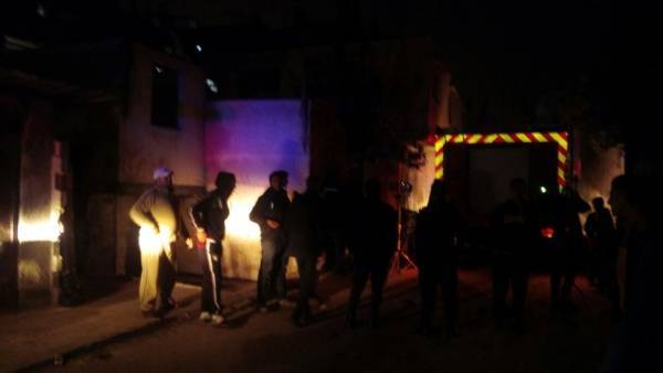 إخلاء منزل آيل للسقوط في الرصيفة.. صور