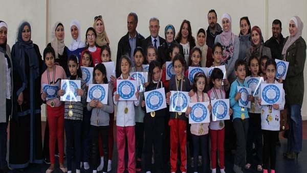 تكريم طلبة النشاط الرياضي في مدارس النظم الحديثة