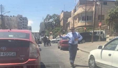 ما هو السر وراء فتح أبواب وزارة العمل صباح اليوم الجمعة ؟!