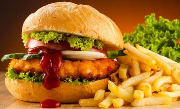 10 أعراض على ارتفاع مستوى الدهون في الجسم لا ينبغي تجاهلها