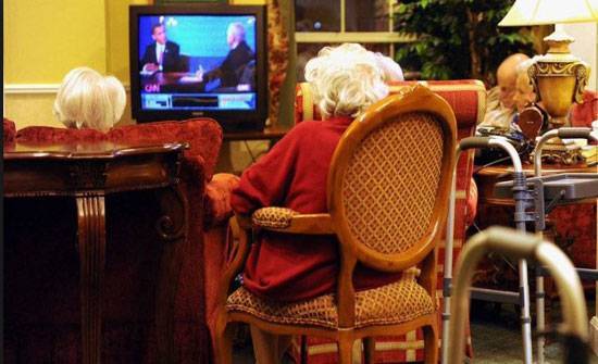 اعتقال عجوز من دار مسنين.. لماذا كانت تخطط؟