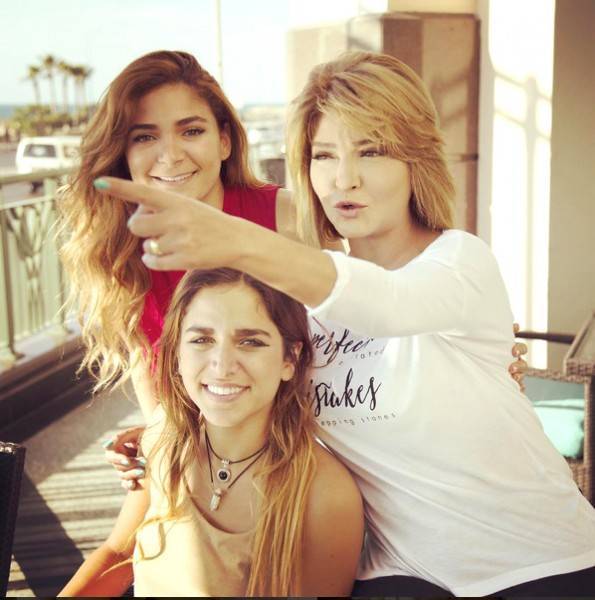 أجرأ صورة لابنة علا غانم تثير عاصفة جدل بين مُتابعيها  صور