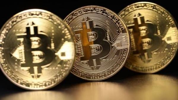 المستقبل الغامض لعملة البيتكوين بعد صعودها القياسي