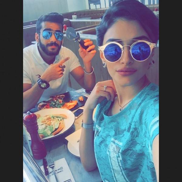 فضيحة ممثلة كويتية وزوجها حديث سناب شات