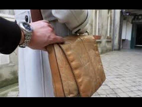 القبض على المشتبه به الرئيسي في قضايا خطف حقائب السيدات بعمان