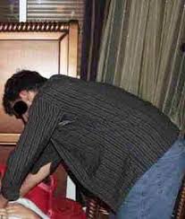 مصر ..شاب أردني يقتل جدته بـوسادة