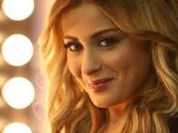 فرح يوسف لا تُسيطر على وزنها .. وتجاوزت الحد المعقول  صور