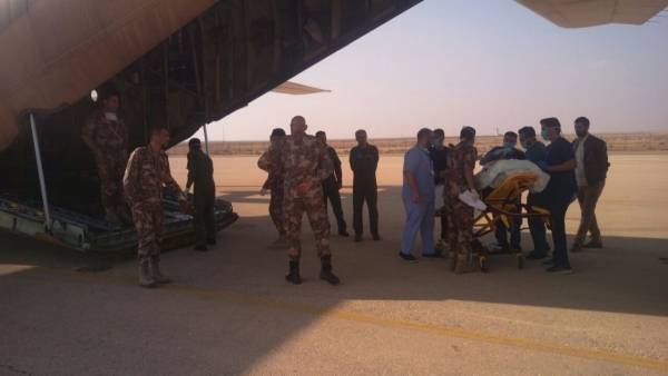 سلاح الجو يخلي مصابين أردنيين في السعودية  صور