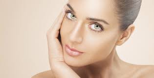 لصحتك بشرتك.. خذي أجازة من المكياج