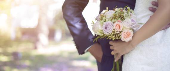 عمري 25 عاماً وأبحث عن زوج غني.. هذا ما نصحتني به زوجة رجل مليونير