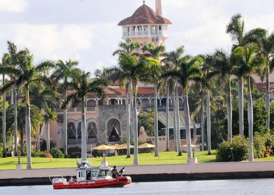 ترامب يقضي عطلة عيد الميلاد في هذا المكان الساحر  صور