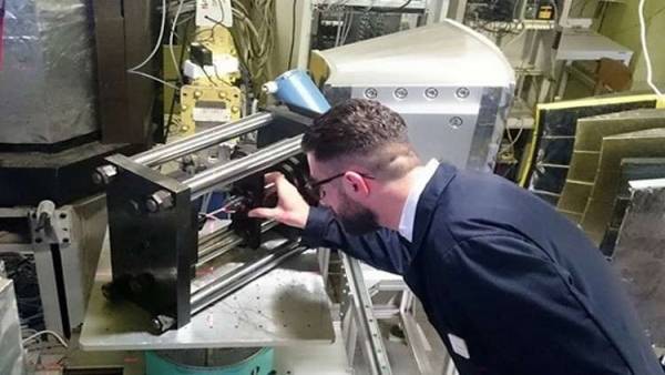 تجربة نووية فريدة لطالب أردني في موسكو