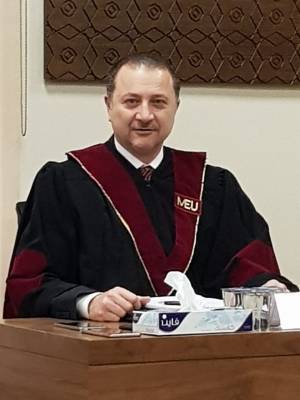 شهادة الماجستير الثانية لرجل الأعمال وسيم وائل زعرب