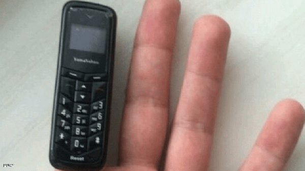 هاتف الأصبع.. يباع على الإنترنت وزبائنه ضد القانون ...صور