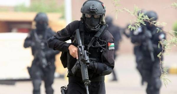 القبض على 25 شخصا من مروجي المخدرات خلال أسبوع ..صور