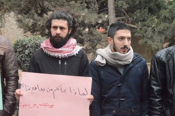 ذبحتونا من أمام التعليم العالي: لماذا يحاكم من يدافع عنا ؟ .. صور