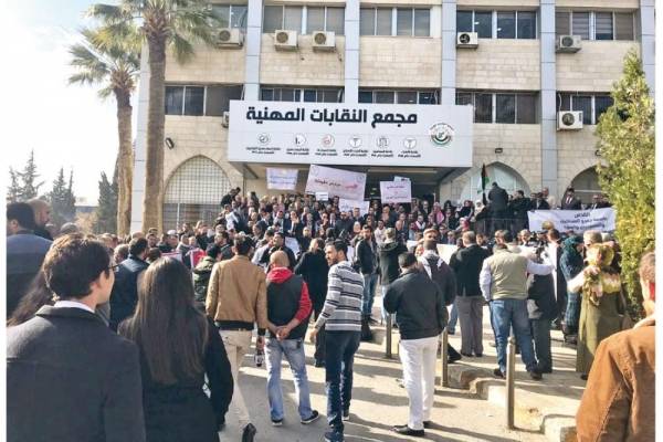 6 انتخابات نقابية تسخّن العام