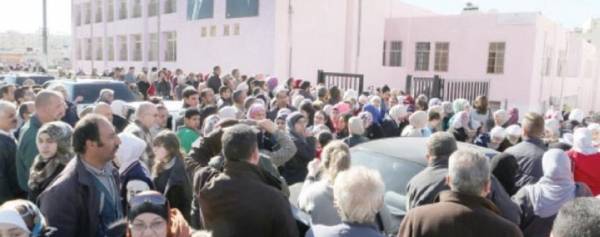 دعوات الى عدم التجمع امام قاعات امتحانات التوجيهي