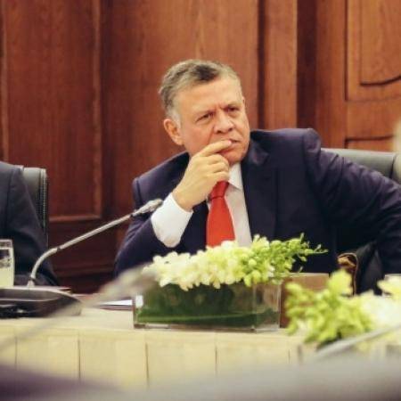 بالصور...الملك: من لا يستطيع قيادة مؤسسته عليه بالاستقالة