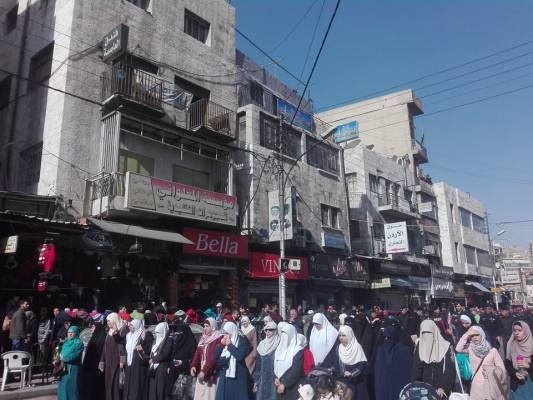 مسيرة حاشدة تنطلق من الحسيني انتصاراً للأقصى (صور)