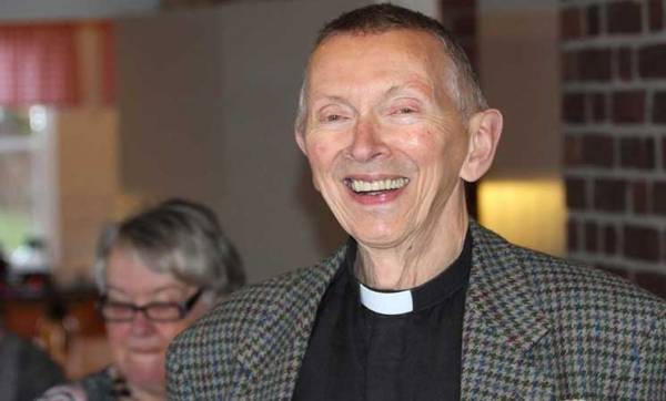 قسّ سويدي يغيّر اسمه إلى “أحمد” وينتقل للإقامة في المغرب