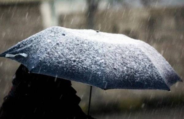 كتلة هوائية باردة وثلوج بعد منتصف الليل