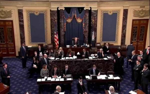 إغلاق الحكومة الأمريكية لأول مرة منذ عام 2013