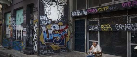 وزير الصحة كان مدخناً والأطباء في المشافي أيضاً، حتى داخل البرلمان ومراكز الشرطة! كيف أقلعت هذه الدولة عن التدخين بمعجزة