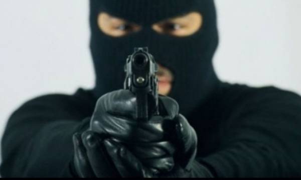 سطو مسلح على فرع بنك الاتحاد في عبدون