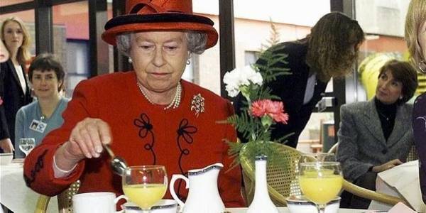 تفاصيل وجبات العائلة الملكية في بريطانيا.. لكن هناك بعض الممنوعات!