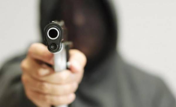 سطو مسلح على بنك في الوحدات