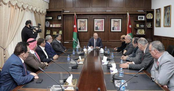 الفايز يدعو لإبراز الموقف الاردني التاريخي تجاه القدس