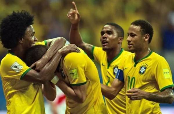 أفضل 10 لاعبين موهوبين في كرة القدم لسنة 2018 (فيديو)