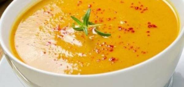 أفضل 6 أطعمة و مشروبات لتدفئة الجسم في الشتاء