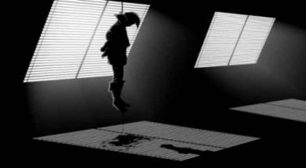 انتحار فتاة في عمان بسبب إخفاقها بـالامتحانات