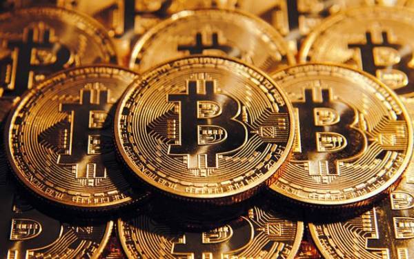 أول صفقة انتقال في عالم كرة القدم بعملة بتكوين