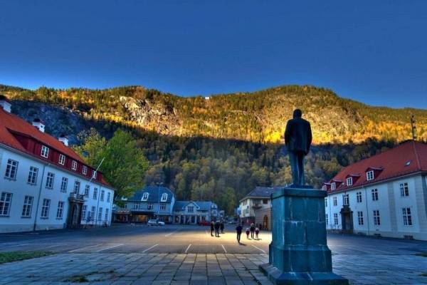 النرويجي أغنى إنسان في العالم